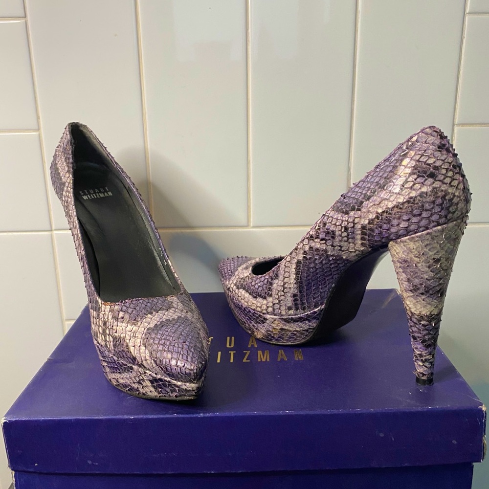 Stuart Weitzman real snakeskin Purple Pumps